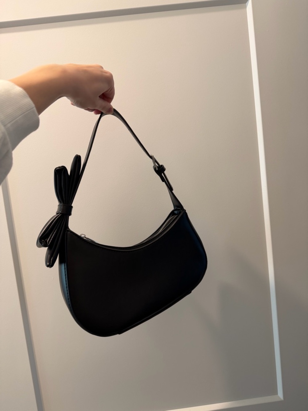 Black Women's Shoulder Bag with Decorative Bow